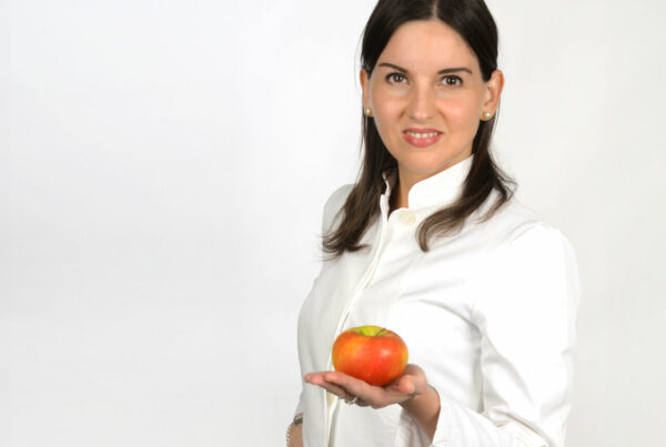 Svezzamento vegetariano e vegano – Intervista alla dottoressa Sabina Kiebacher Dott.ssa Mag Sabina Kiebacher biologa nutrizionista 18 04 2024 15 21 26 420