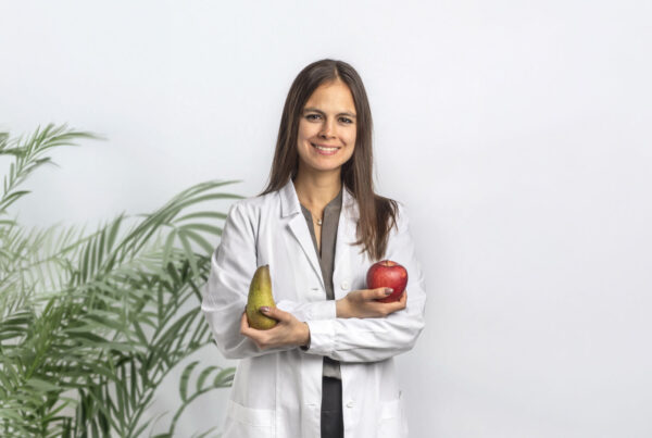 Omega-3 in der Menopause: Vorteile für Knochen, Herz und Geist (Dr. Angelica Sagrawa, Diätologin und Ernährungswissenschaftlerin) Angelica Sagrawa copy